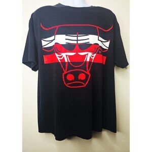 Vintage Chicago Bulls T-Shirt Delta Pro Weight XL Black Red Abstract Cotton
